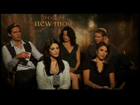 Cullen Family interview for New Moon the Twilight Saga