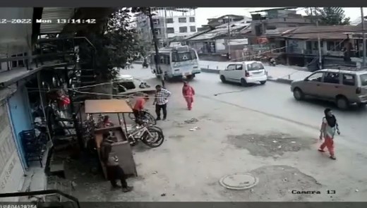 96K views · 1K reactions | #CCTVFootage from Qamarwari Srinagar Gas cylinder Please help us to identify 7838919092 | Mobile bazaar Srinagar | Facebook