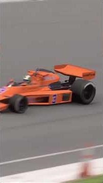 DO 25º PARA A VITÓRIA! A Escalada Épica de Rutherford na Indy 500 de 1974!