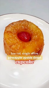 With a little scoop of halo top are you kidding me 🤤 perfect, single serve summer dessert 👏🏼👏🏼👏🏼 You can do this on your grill, in air fryer, oven, etc! Use brown sugar or swerve to save cals if you prefer! This one is from Good Food Mood 🫶🏼 when you’re ready to eat food you love (in a way that’s NOT miserable)—I got you 👉🏼 digital cookbooks fitness plans here makaylathomas.com #lowcaloriedesserts #summerdesserts #quickdesserts #lowcaloriesnacks #healthydesserts #singleservedesserts #