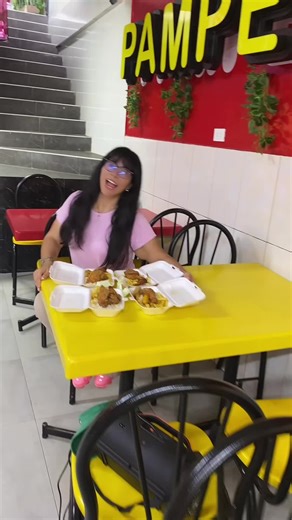 En Yango, podes pedir comida todos los días con descuentos increíbles. Usa mi código promocional BLVJMX y obtén un descuento de 30 BOB en tu primer pedido igual o mayor a 50 bob en la app. ️ PROMOCIONES DISPONIBLES Del 13 al 22 de Febrero disponibles todos los días. 🥖Hot Burger: 2 pollo a la broster por 32 Bob. 🍗Pollo El Solar: 2 Cuarto de pollo por 20 BOB 🍔 Toby: 2 Hamburguesas ¼ de libra simple más papas fritas por 42 Bob. 🍗Pampeño: 4 Economicos por 26 Bob. 🍗Pollos Chuy: 2 Cuarto de pollo