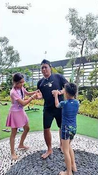 Kaki Daddy gak tahan olahraga injak batu #keripikkentangmasboy #shorts #trending #comedy