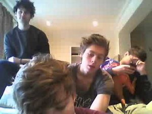 5SOS twitcam 04/04/13