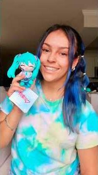 I GOT THE ROUND 1 MIKU PLUSH
