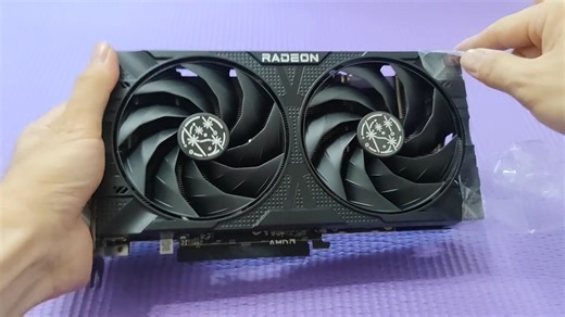 迷茫20250820中正评测RX7600到了