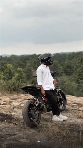 🍁卂几乇乇爪🍁 on Instagram: "💔🫠 For more➡️@_nickson_250 #ktmduke #ktmrc #ktm #rc #bs6 #rc200 #ktmrc390 #ktmduke #explorepage #ktmduke390 #ktmduke250 #ktmindia #bike #bikelife #bikes #bikers #bikersofinstagram #kerala #keralatrip #ktmcornering #cornering #bike #ktm #bikestunts #bikelife #ktmfamily #travel #bikephotography #duke390bs6 #explorepage #explore #viralreels #viralvideos"