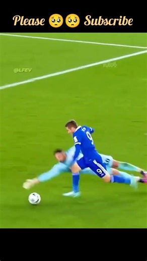 Funniest Dribbling Fail Ever 😂⚽ You Won’t Believe This! #FunnyFootball #DribblingFail #FootballFails