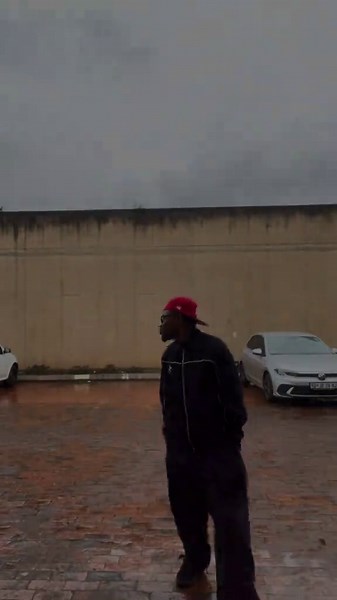 Hoppin’ out swangin’ #ootd #ootadah #fyp #omgitsora