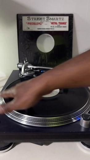 "Metal Thangz" by Street Smartz, featuring O.C. and Pharoahe Monch, is a hip-hop gem originally released in 1996 on Tru Criminal Records. This track showcases the group's underground flair, with standout verses from O.C. and Pharoahe Monch, known for their lyrical prowess. Street Smartz has worked with notable artists like Pharoahe Monch, Prince Po, and El Da Sensei on tracks such as "98" and *"Organized Konfusion 2.0". Their music reflects a blend of classic hip-hop elements with strong lyricis