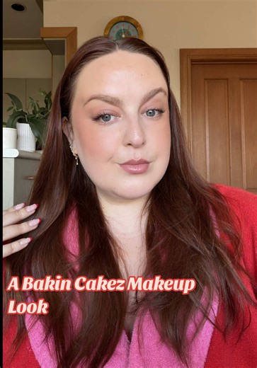 Simple Bakin Cakez Makeup Look Tutorial