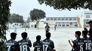 Daily Sports (Hostel Students) Weekend Final Match 🏏 Afternoon vibes = Cricket Chill! Perfect hostel student relaxation time 🎯🔥 #DailySports #CricketLife #HostelVibes #AfternoonChill #StudentLife #RelaxTime #CampusCricket #WeekendVibes #CollegeLife | Alfalah hss alipur