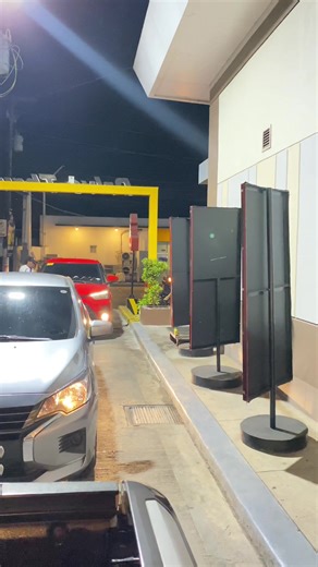 Galakaw sa drive thru 😭#foryoupage