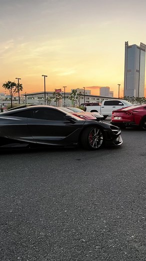 Chasing Sunsets with Luxury Supercars: An Ultimate Drive