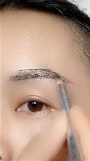 Easy Way To Draw Perfectly Eyebrow Shape With Pencil ❤️❤️✨😱 trendy Eyebrows Shape Tutorial