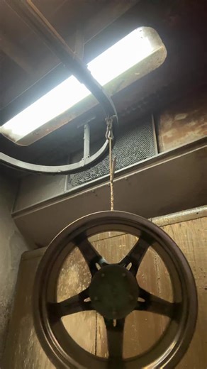 Electric charged powder coating at 200 degrees, that melts the powder into a smooth, durable shell. Aston Martin wheels getting sprayed in a nice graphite grey. Powdercoat and paint is most durable process of powdercoating. Toughness and durable. Trust the process of our work and we can guarantee fantastic quality. Don’t forget any booking messages regarding bookings 5% off a set of 4 alloy wheels or even steel wheels. #powdercoating #metalwork #thewheelspecialistedinbrugh #diamondcut #powdercoa