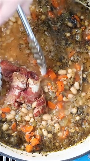This cozy ham and white bean soup gets tons of rich, smoky flavor from ham hocks. If you happen to have a leftover ham bone from a holiday ham, then use that instead of the hocks. Recipe 👉 https://www.healthyseasonalrecipes.com/ham-and-white-bean-soup/ | Healthy Seasonal Recipes