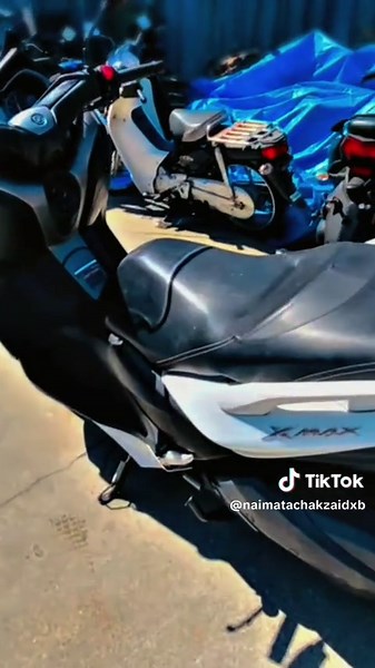 Exploring the Yamaha X-MAX250 Model 2022