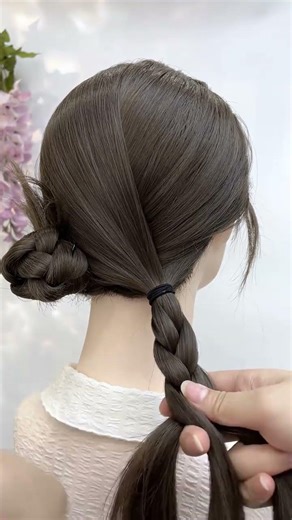 Effortless Double Bun Hairstyle: Master Seamless Updos in 5 Minutes