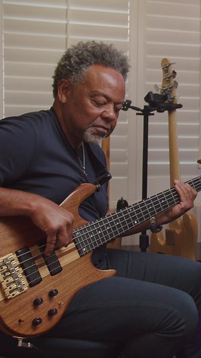 Freddie Washington Bassist: Playing 'Two Hearts' by Phil Collins | Buster Soundtrack 1988