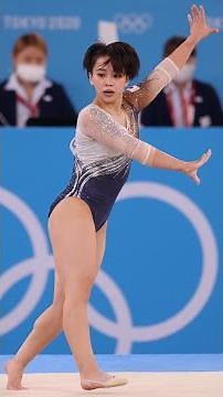 【五輪連続写真】村上茉愛の床運動 体操女子個人総合決勝