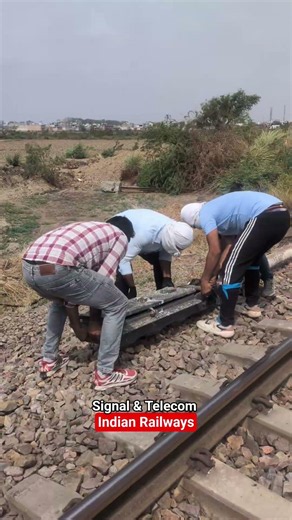 Signal Replacement #engineering #railway #railwayexam #sarkarinaukarigk #railways #yt #viral #reels