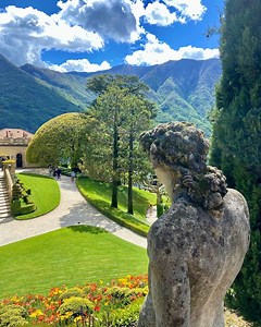 41K views · 8K reactions | This magnificent villa is known for its beautiful architecture, picturesque gardens, mesmerizing views of Lake Como and the surrounding mountains | Lake Como | Facebook