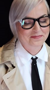 10K views · 280 reactions | S příchodem adventu se život zpěvačky a moderátorky Martiny Pártlové mění v koktejl vystoupení, rodinných příprav a humoru, který ji nikdy neopouští. My jsme ji zastihli na tiskové konferenci ke koncertu Vánoce v O2 aréně, kde letos také vystoupí. CELÝ ROZHOVOR V BIU | Luxury Prague Life | Facebook