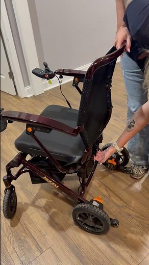 Pride Jazzy Carbon 27 Power Chair | Lightweight & Easy Folding Demo with Tiffany | HomePro Mobility