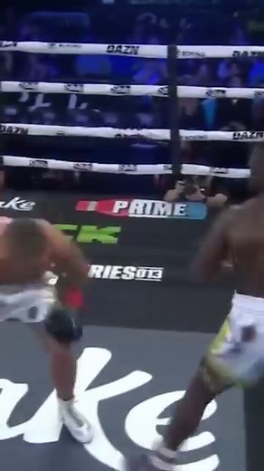 5.2M views · 99K reactions | How did he not flinch? 略 | Misfits Boxing | Facebook