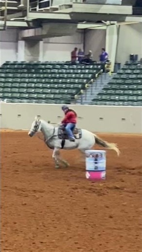 run ivory ‼️🔥 #teamtalmadge #horse #barrelhorse #bresablair #rodeo #barrelracing