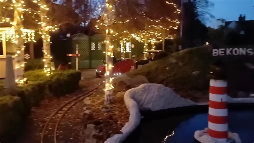 Driving the Sleigh Train at Bekonscot Model Village. 🏴󠁧󠁢󠁥󠁮󠁧󠁿 For the full Miniature Railway Britain video please see Henry's Adventures the YouTube channel. https://youtu.be/76qrXYR5lIc?si=zU1gOEFY5Z17Gqv8 | Henry's Adventures