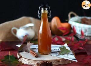 Pumpkin spice syrup recipe for fall and winter drinks