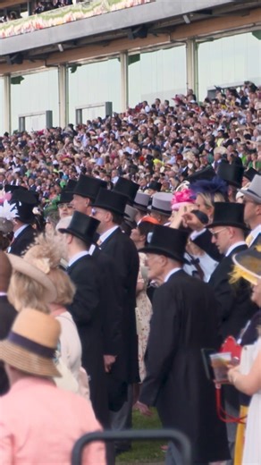 Take a tour around the Royal Enclosure at #RoyalAscot, an embodiment of prestige and grandeur, beckoning you to indulge in an experience that transcends the ordinary. Join us this June. 📆 20-24 June 🎟 https://www.ascot.com/horse-races-and-events/royal-ascot/overview ❌ Queen Anne Enclosure SOLD OUT on Thursday & Saturday | Ascot Racecourse