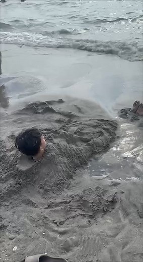 Basang basa 😞 #viralcuteboy #fbreelsfypシ゚viral #followerseveryone #highlightseveryone | Jeffrey Castro