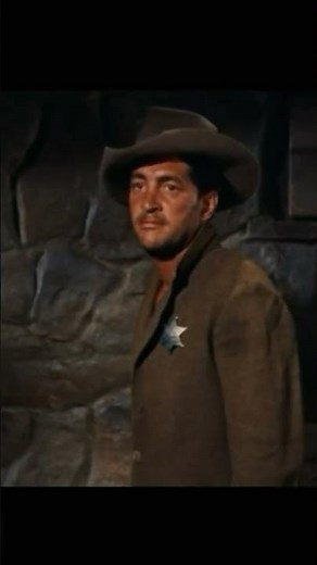 Dean Martin plays a drunk sheriff - "Rio Bravo" 1959