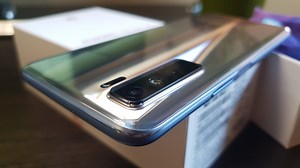 Huawei P40 Lite 5G: Benchmark-uri peste toţi rivalii super high midrange