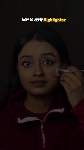 Ab pure muhh p thop mart liya karo 😒 . . . How to apply highlighter , highlighter tutorial , highlighter application , beauty tips , makeup artist , makeup lover , makeup hacks , makeup tricks , makeup educator , keep supporting | Archana Verma