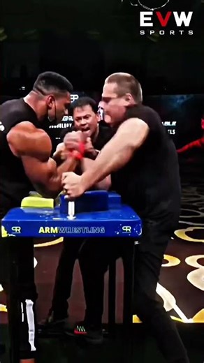 Left AND Right Arm. ⚔️Riekerd Bornman vs. Schoolboy