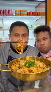 niyaya kame ni Meong na mag foodtrip sa SoYum Hotpot na located sa 1stfloor ng 999 Shopping Mall Caloocan, sakto to sa malamig na panahon, sarap humigop ng mainit na sabaw ng hotpot. | KuysCharlieboi