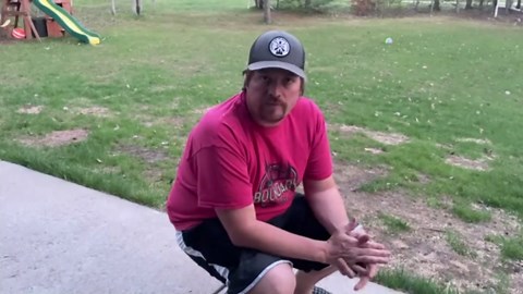 Portable Stool, 13.8 Inch High & 1.32 lbs Small Folding Chair, Telescopic Compact Foldable Stool with Carry Bag for Camping, Hiking, Outdoor Concert