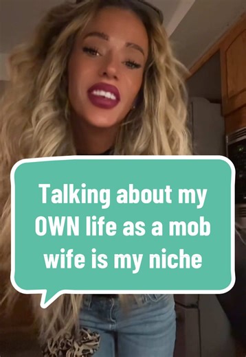 I’m a former mob wife who can talk about their own business and succeed hbu? #mobwives #mobwifeera