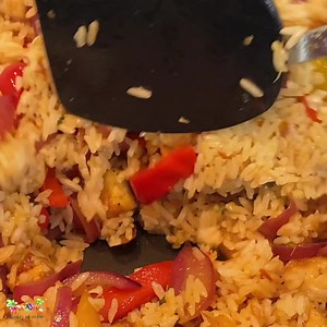 8.7K views · 144 reactions | This vegan Thai basil fried rice only takes about 10 minutes to fry in a wok, so it's a quick meal for your entire family. Enjoy! #ministryofcurry #veganfood #thairecipe #foodonfacebook Full Recipe: https://ministryofcurry.com/thai-basil-fried-rice/ | Ministry of Curry | Facebook