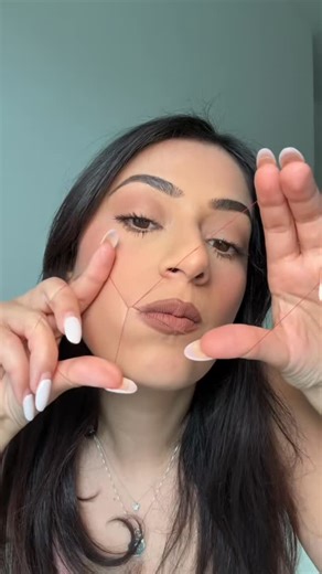 Mary | Austin Texas Makeup Artist 🇦🇲 on Instagram: "Threading tutorial explained in depth ✨ SHARE with friends who could use this tutorial. SAVE for reference and practice practice practice! Leave your comments below #threadingtutorial #hairremoval #hairremovalathome"