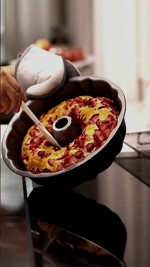 Easy Strawberry Bundt Cake #theflavorfuljourney