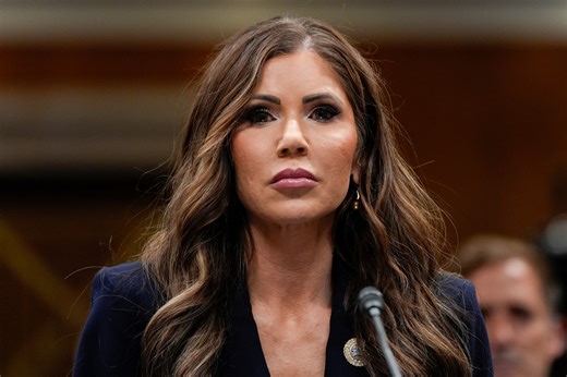 Trump official tweets 2 words — and is immediately torched