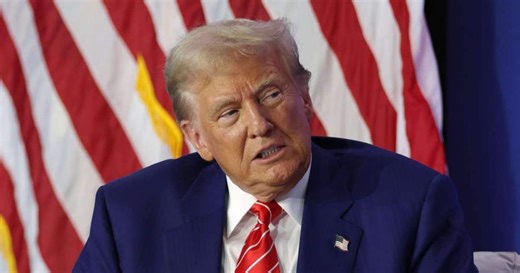 Fact Check: Did White House staffers say Donald Trump's 'terrible body odor' obstructs his agenda?