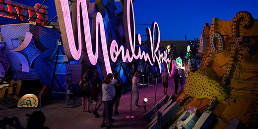 On This Day in History: Moulin Rouge tower demolished in Las Vegas