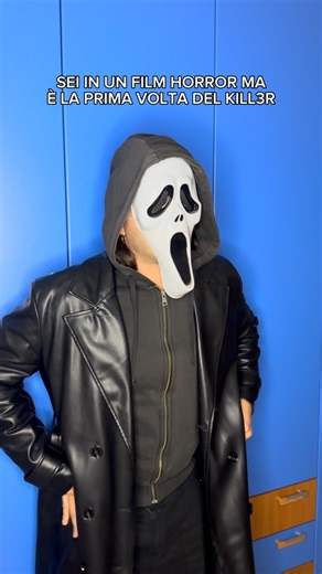 508K views · 10K reactions | ed è così che ho conosciuto vostra madre (coltello finto) #halloween #ragazza #horror #reel #reels #ironia #divertente #comicità #paura #killer #madre #mamma #meme #recitazione #attore #comico #scarymovie #scream #milano #roma #palermo | Alessio Rubino | Facebook