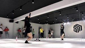 MOJITO舞蹈教学分解 青岛爵士舞 青岛ME舞蹈室 青岛韩舞 青岛街舞 喜欢韩舞爵士舞的小姐姐快和我一起学起来，这个暑假改变一下自己吧 青岛零基础学舞蹈的地方