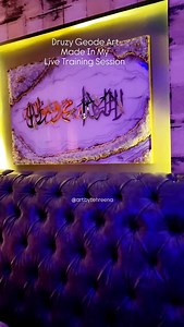 Druzy Calligraphy Geode Art #resin #epoxy #druzy #geode #Calligraphy #viral #trending #art #artist #learning #tutorial #viralvideo #diy #foryou | Art by Tehreena